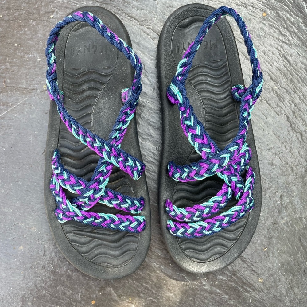 megnya sandals purple 
Basically new - Picture 2 of 4